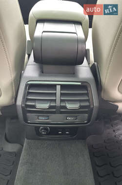 Внедорожник / Кроссовер Audi Q3 2024 в 