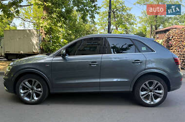 Внедорожник / Кроссовер Audi Q3 2015 в 