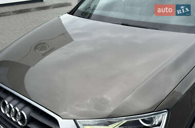 Внедорожник / Кроссовер Audi Q3 2016 в 
