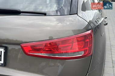 Внедорожник / Кроссовер Audi Q3 2016 в 