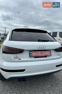 Внедорожник / Кроссовер Audi Q3 2015 в 