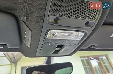 Внедорожник / Кроссовер Audi Q3 2015 в 