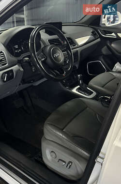 Внедорожник / Кроссовер Audi Q3 2018 в 
