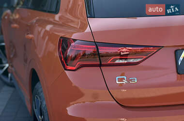Внедорожник / Кроссовер Audi Q3 2020 в 