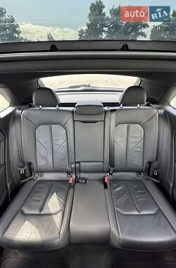 Внедорожник / Кроссовер Audi Q3 2019 в 