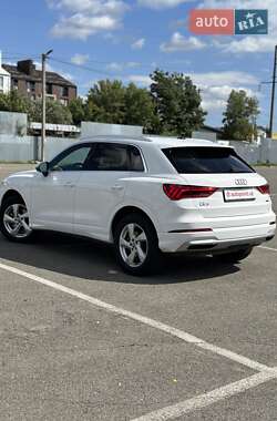 Внедорожник / Кроссовер Audi Q3 2019 в 