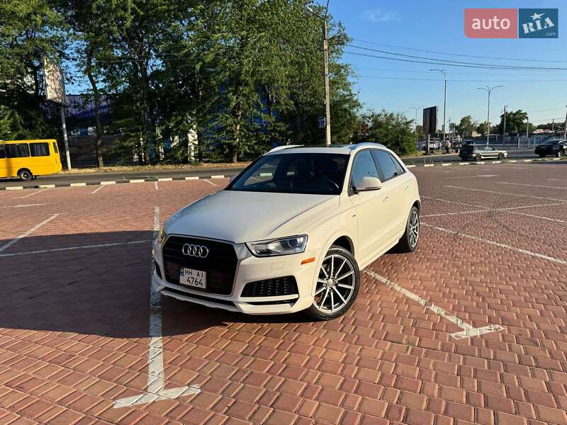 Внедорожник / Кроссовер Audi Q3 2017 в Одессе