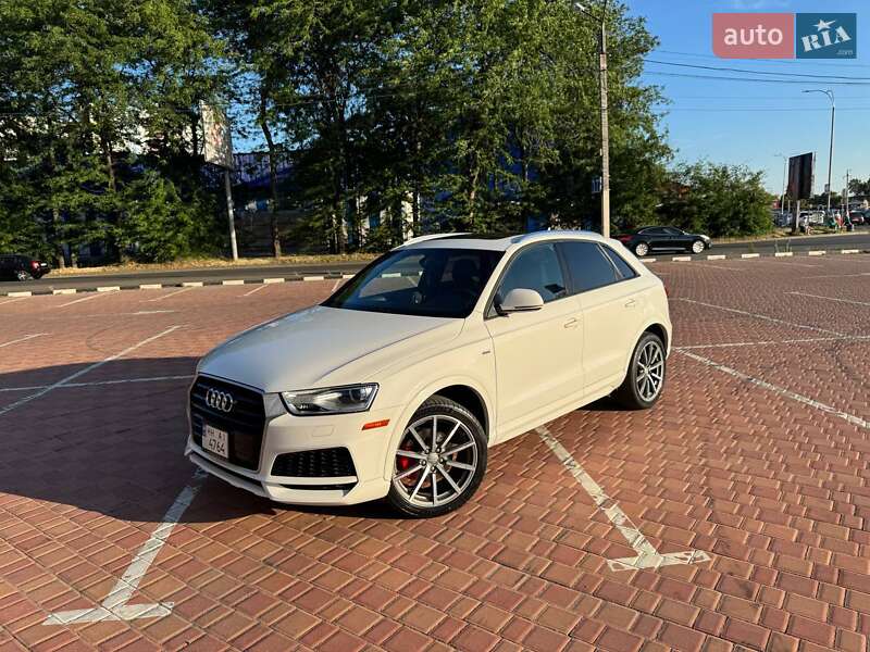 Внедорожник / Кроссовер Audi Q3 2017 в 