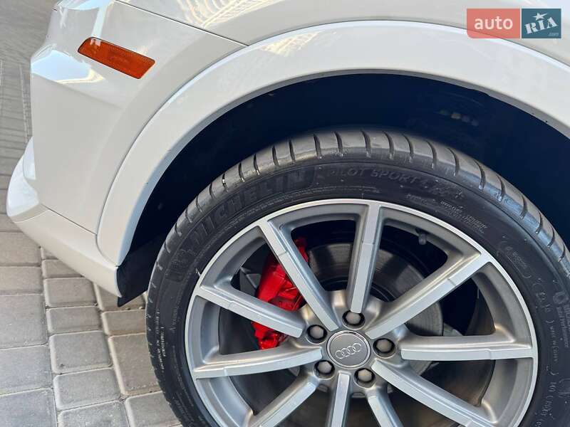 Внедорожник / Кроссовер Audi Q3 2017 в Одессе