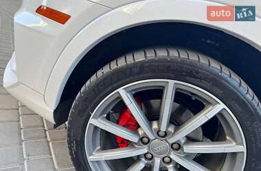 Внедорожник / Кроссовер Audi Q3 2017 в 