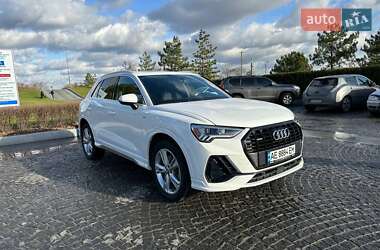 Внедорожник / Кроссовер Audi Q3 2019 в Днепре