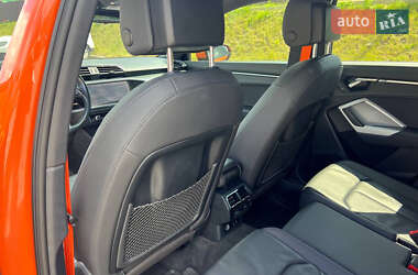 Внедорожник / Кроссовер Audi Q3 2021 в 