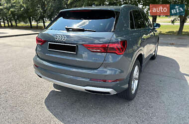 Внедорожник / Кроссовер Audi Q3 2019 в 