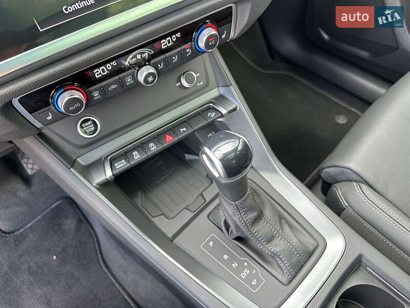 Внедорожник / Кроссовер Audi Q3 2024 в Киеве
