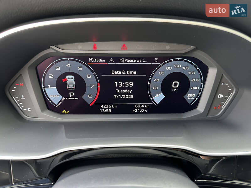 Внедорожник / Кроссовер Audi Q3 2024 в Киеве