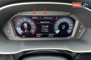 Внедорожник / Кроссовер Audi Q3 2024 в 