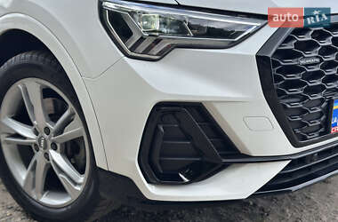 Внедорожник / Кроссовер Audi Q3 2019 в 