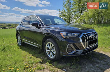 Внедорожник / Кроссовер Audi Q3 2020 в 
