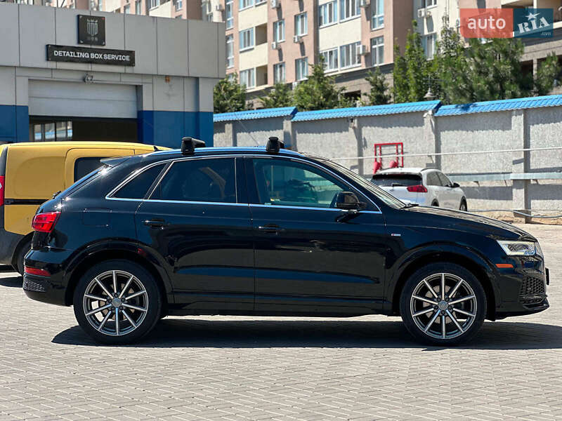 Внедорожник / Кроссовер Audi Q3 2018 в Одессе