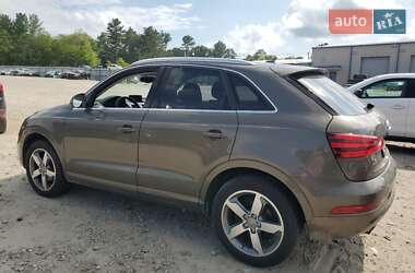 Внедорожник / Кроссовер Audi Q3 2015 в 