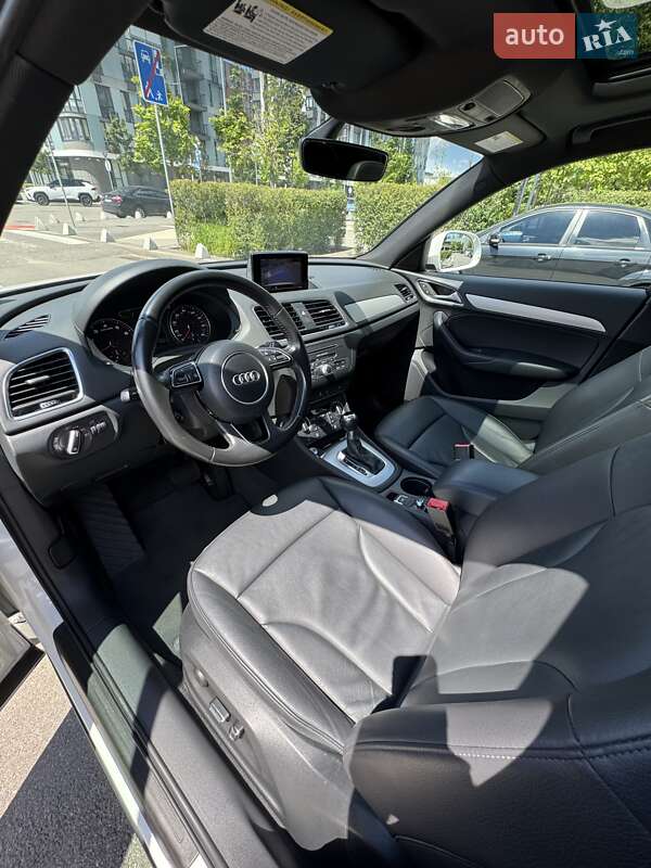 Позашляховик / Кросовер Audi Q3 2016 в Києві