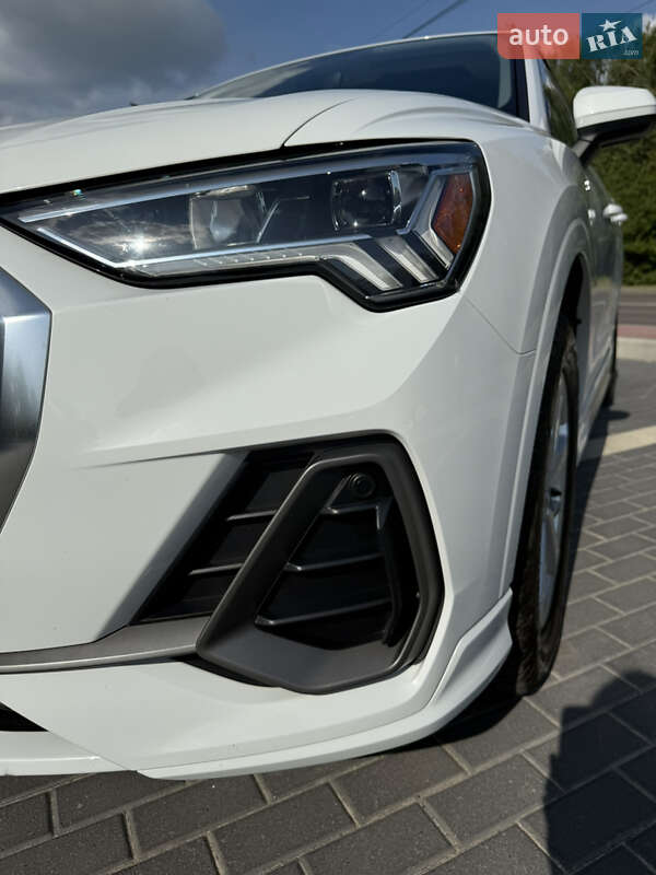 Внедорожник / Кроссовер Audi Q3 2019 в Луцке