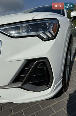 Внедорожник / Кроссовер Audi Q3 2019 в 