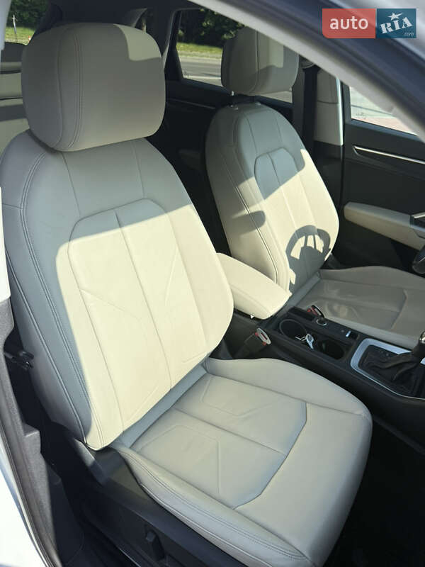 Внедорожник / Кроссовер Audi Q3 2019 в Луцке