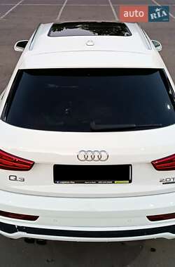 Внедорожник / Кроссовер Audi Q3 2017 в 