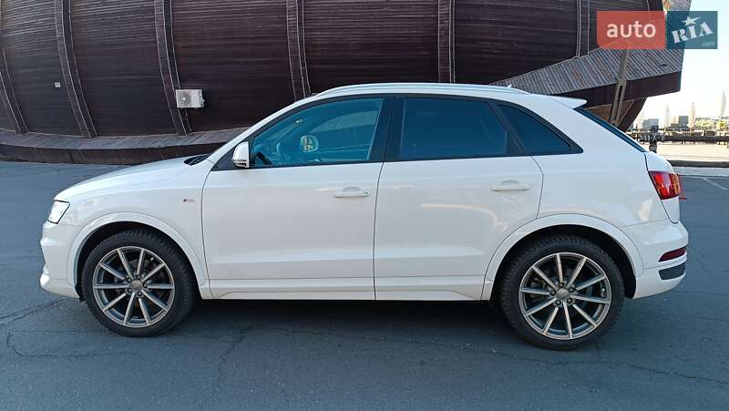 Внедорожник / Кроссовер Audi Q3 2017 в Одессе