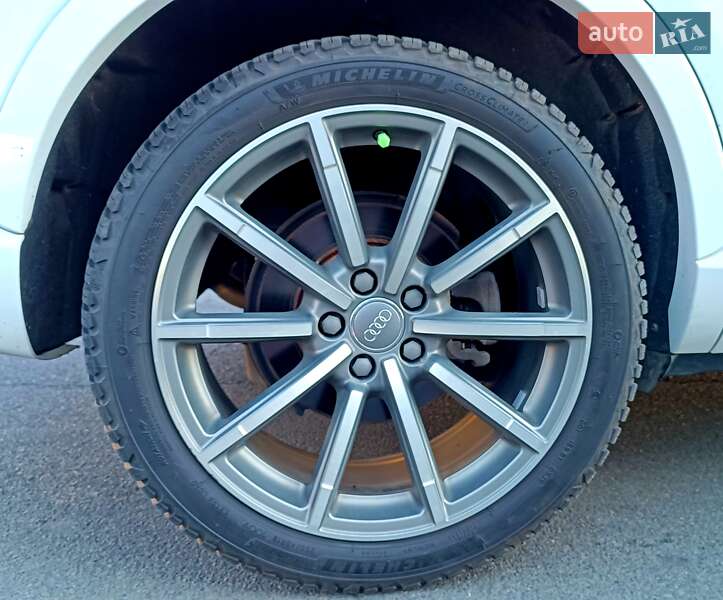 Внедорожник / Кроссовер Audi Q3 2017 в Одессе