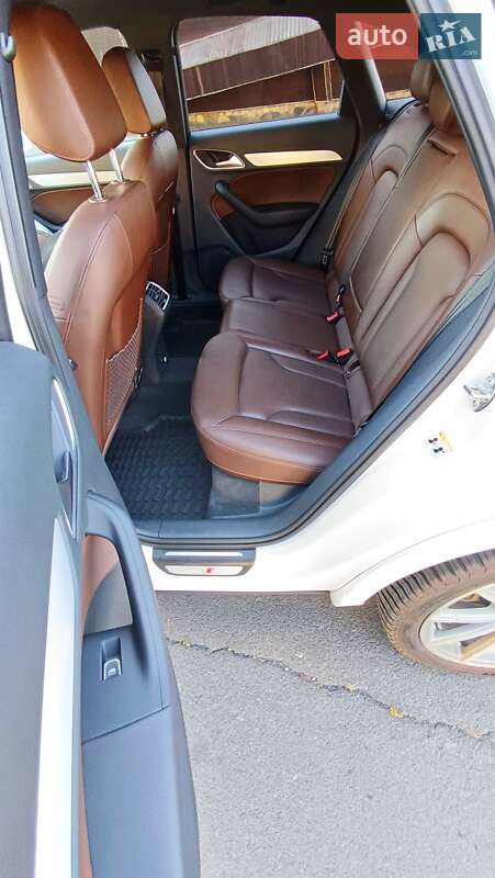 Внедорожник / Кроссовер Audi Q3 2017 в Одессе