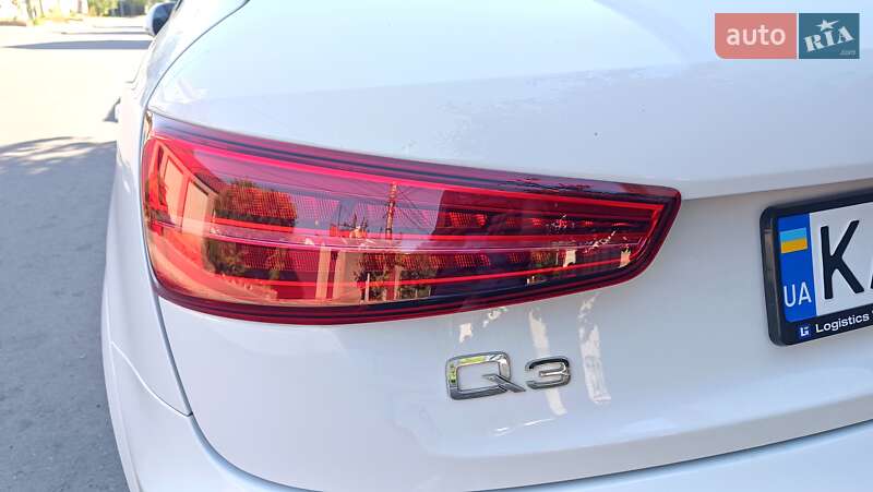 Внедорожник / Кроссовер Audi Q3 2017 в Одессе