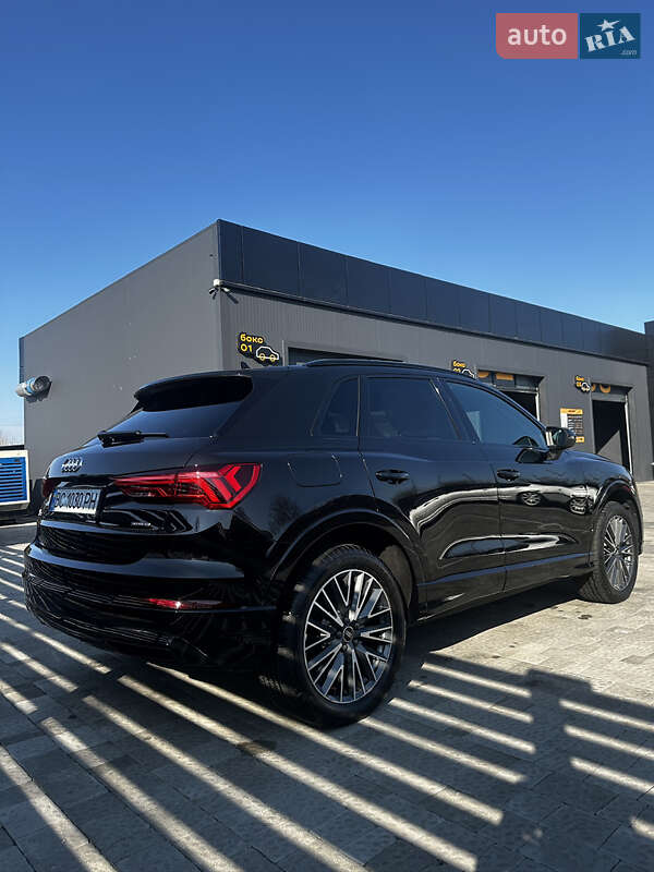 Внедорожник / Кроссовер Audi Q3 2021 в Львове