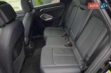 Внедорожник / Кроссовер Audi Q3 2024 в 