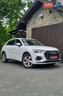 Внедорожник / Кроссовер Audi Q3 2019 в Стрые