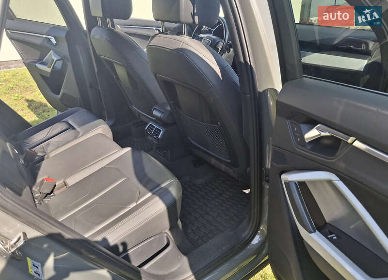 Позашляховик / Кросовер Audi Q3 2020 в Києві