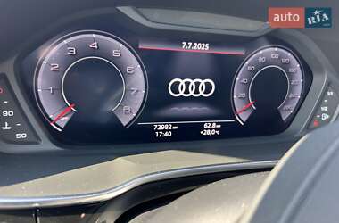 Позашляховик / Кросовер Audi Q3 2019 в 