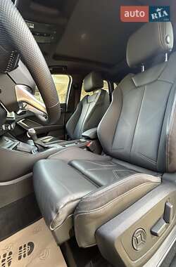 Позашляховик / Кросовер Audi Q3 2019 в 