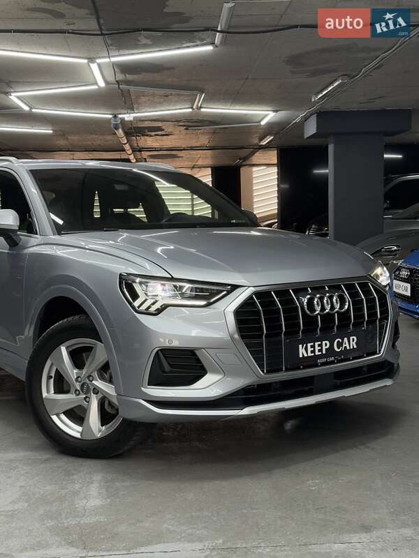 Внедорожник / Кроссовер Audi Q3 2019 в Одессе