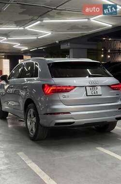Внедорожник / Кроссовер Audi Q3 2019 в 