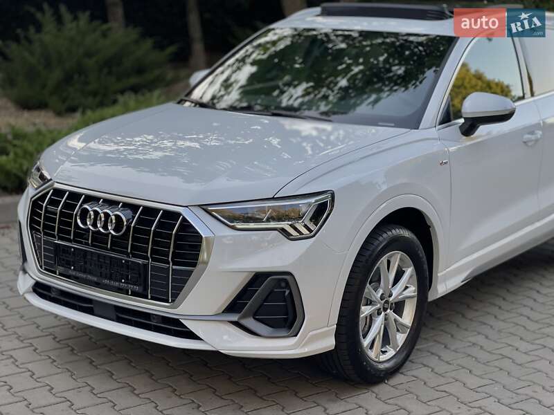 Позашляховик / Кросовер Audi Q3 2024 в Одесі