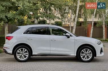 Внедорожник / Кроссовер Audi Q3 2024 в 