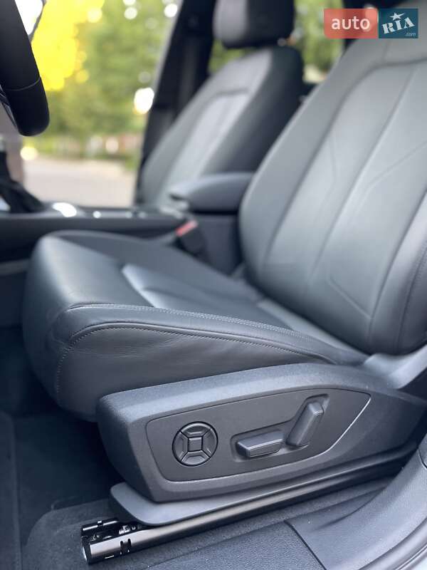 Позашляховик / Кросовер Audi Q3 2024 в Одесі