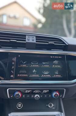 Внедорожник / Кроссовер Audi Q3 2024 в 