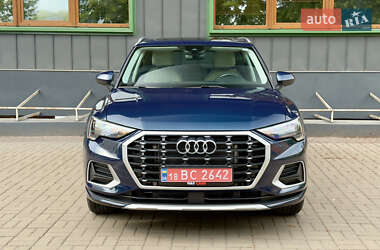 Позашляховик / Кросовер Audi Q3 2020 в 