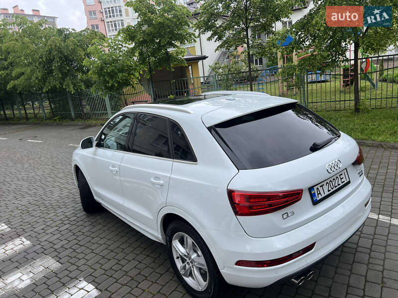 Позашляховик / Кросовер Audi Q3 2016 в Івано-Франківську