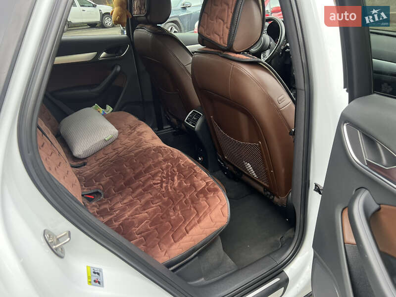 Позашляховик / Кросовер Audi Q3 2016 в Івано-Франківську