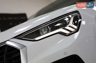 Внедорожник / Кроссовер Audi Q3 2021 в 