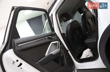 Внедорожник / Кроссовер Audi Q3 2021 в 